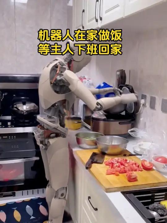 炒菜机器人正在“炒”掉厨师