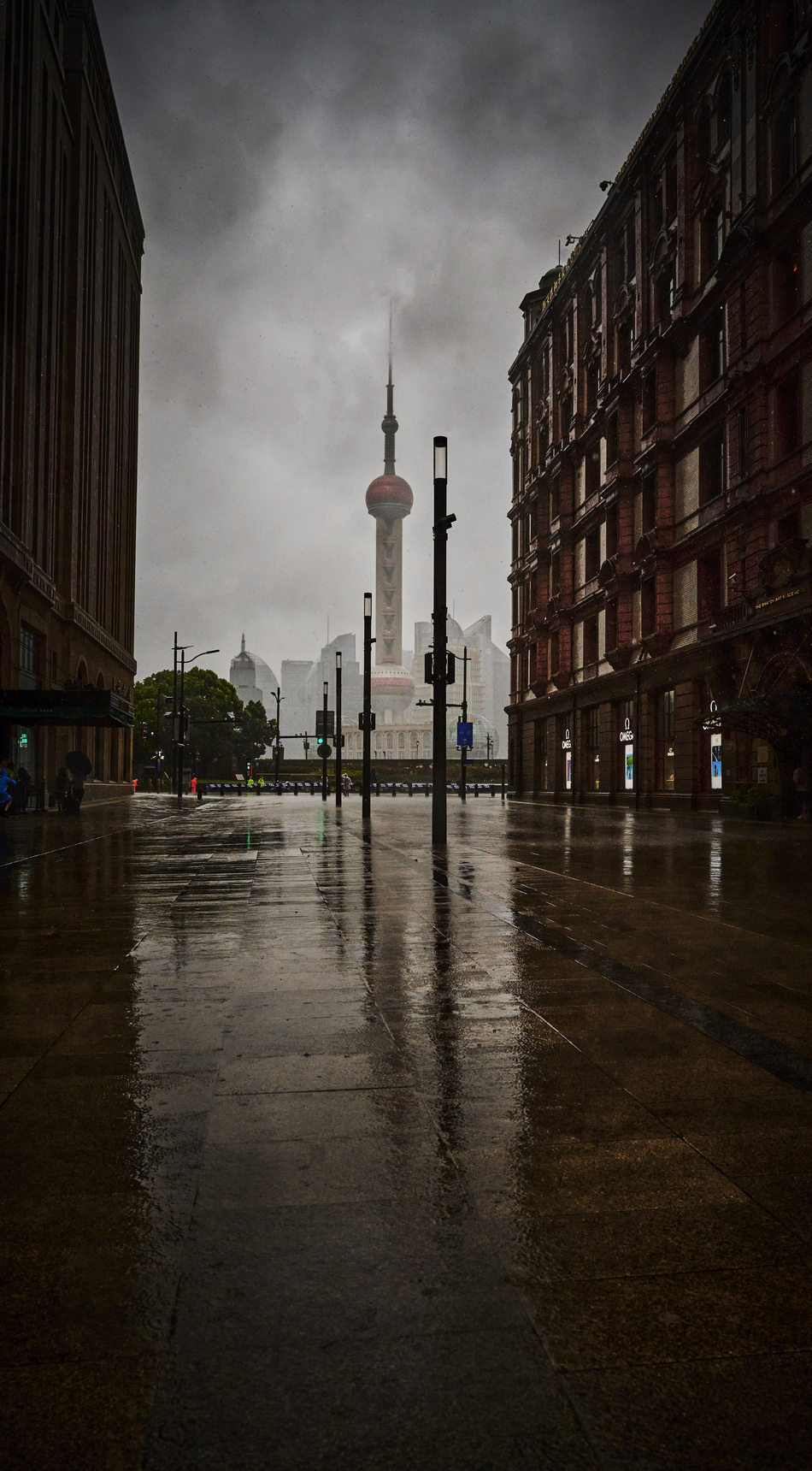 周小川:人与机器的关系发生了巨大变化 |直击外滩年会