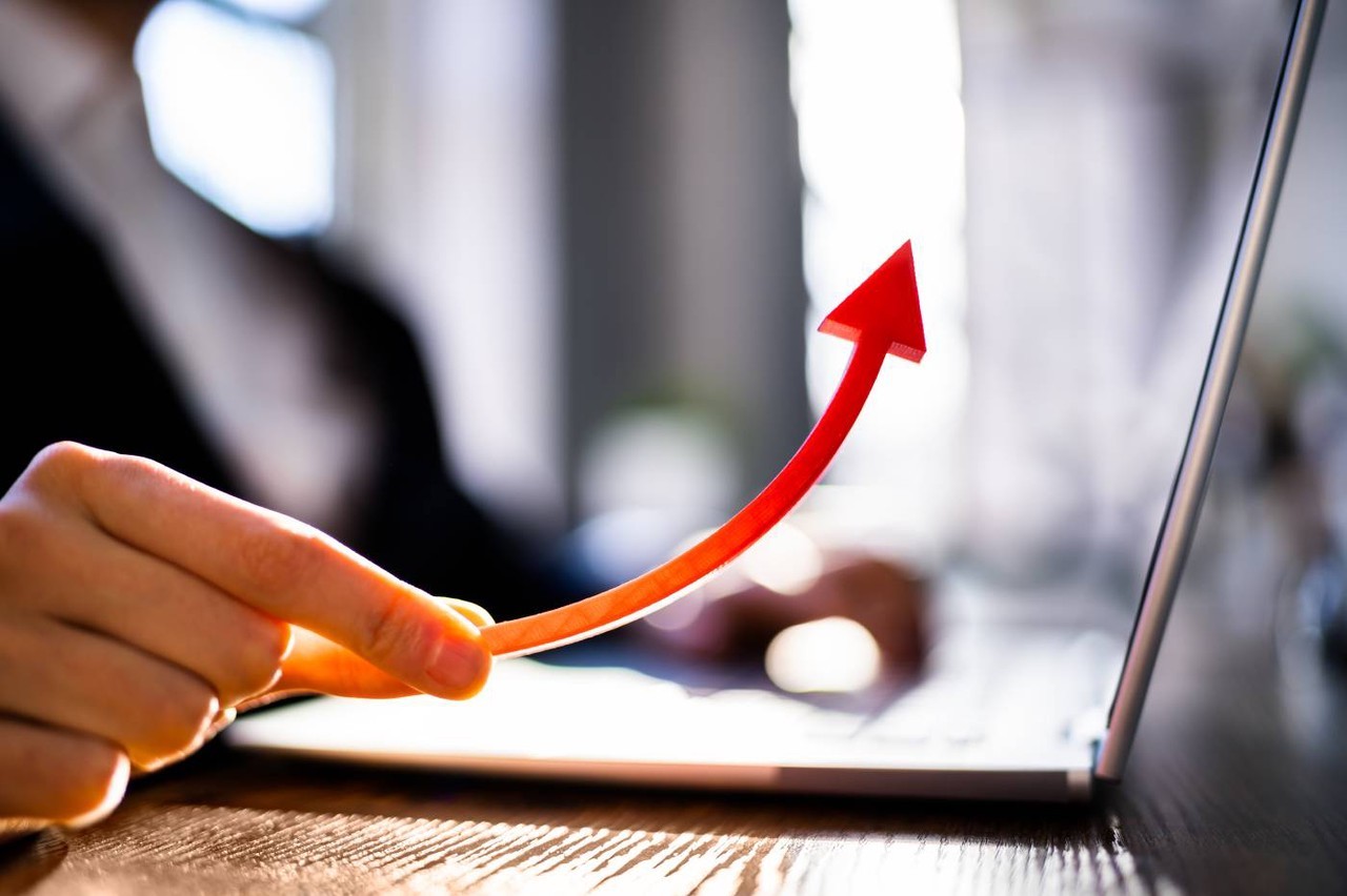 慧为智能：第三季度营收、现金流双增，智能终端业务迎政策东风