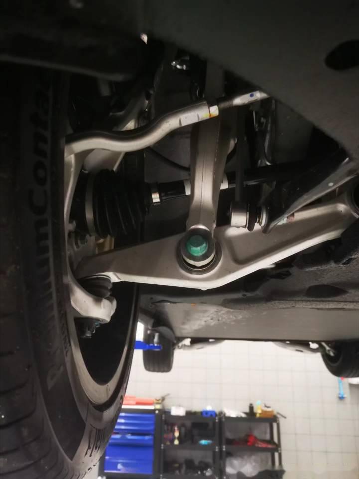 比亚迪获得实用新型专利授权:“一种后双叉臂式独立悬架结构和车辆”