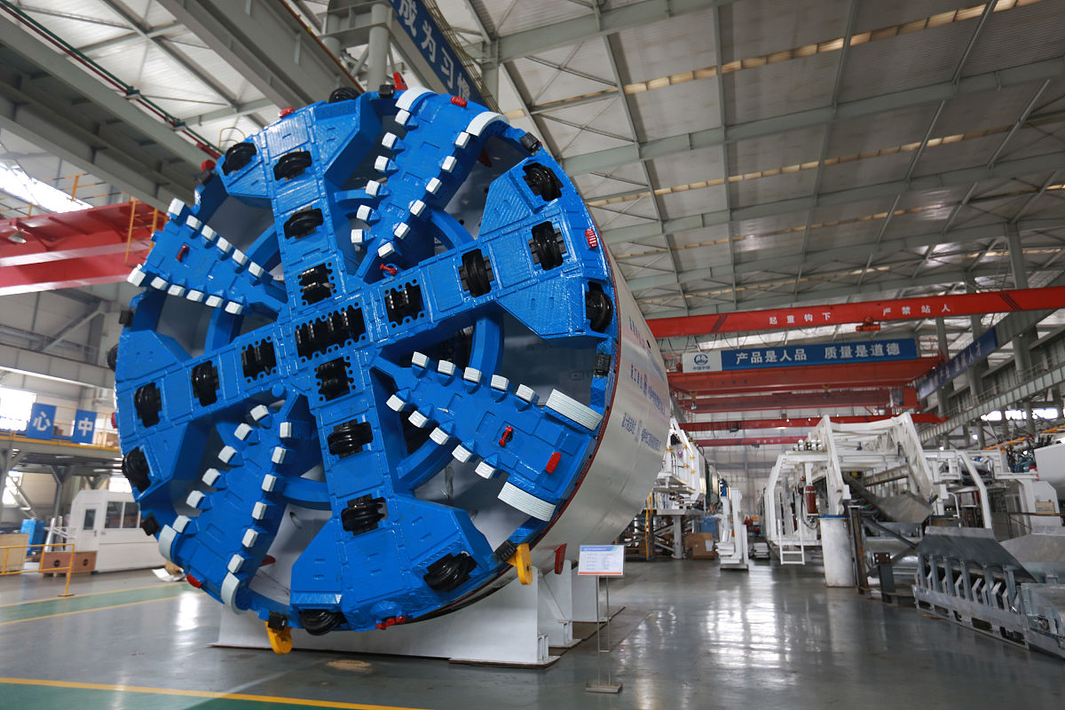 龙蟠科技拟投建年产24万吨高压实磷酸铁锂项目 进一步扩充高端产品产能