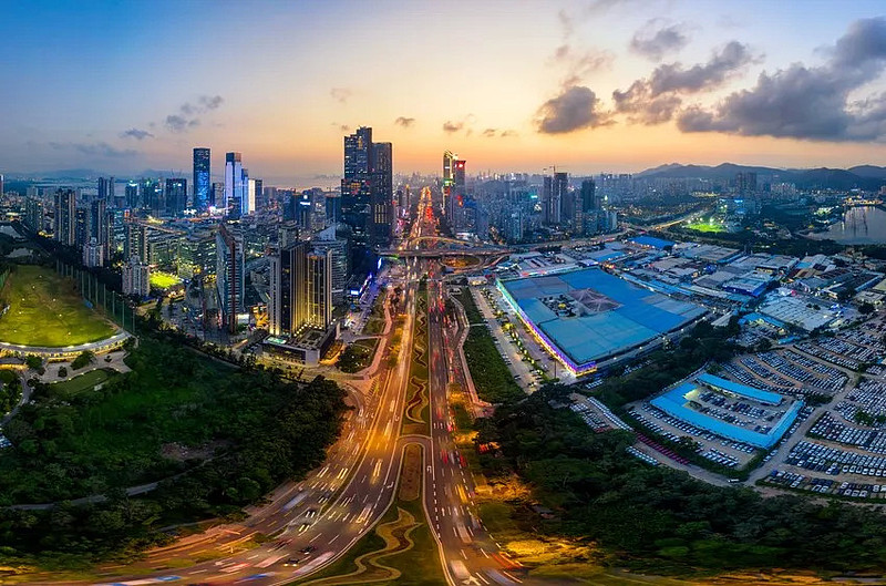 “很不平凡的一年”，一次有所不同的中央经济工作会议