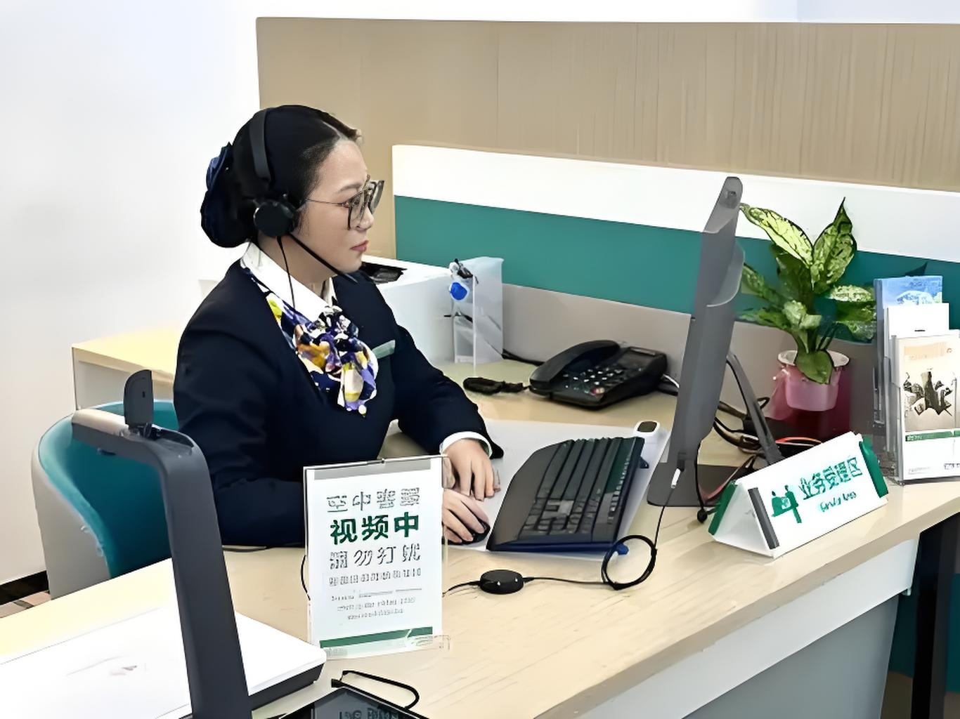 人保服务,人保财险政银保 _2026-2030中国AI摄像头行业投资:聚焦端侧智能与行业解决方案的黄金赛道