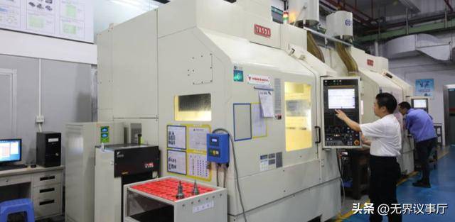 业绩持续严重下滑、资金链承压，京基智农拟跨界控股业绩连亏机器人公司引争议