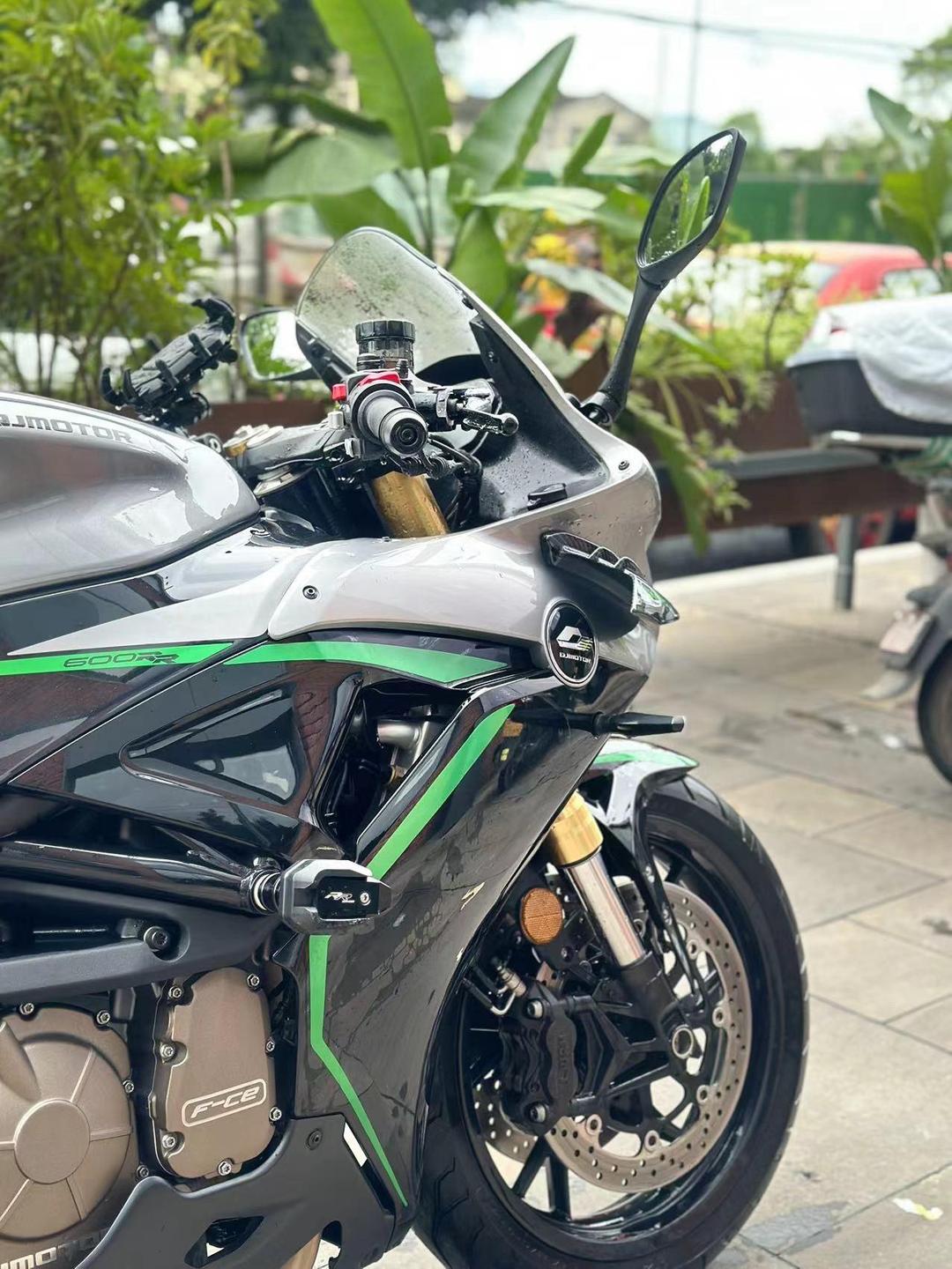 钱江摩托：暂无投资其他行业