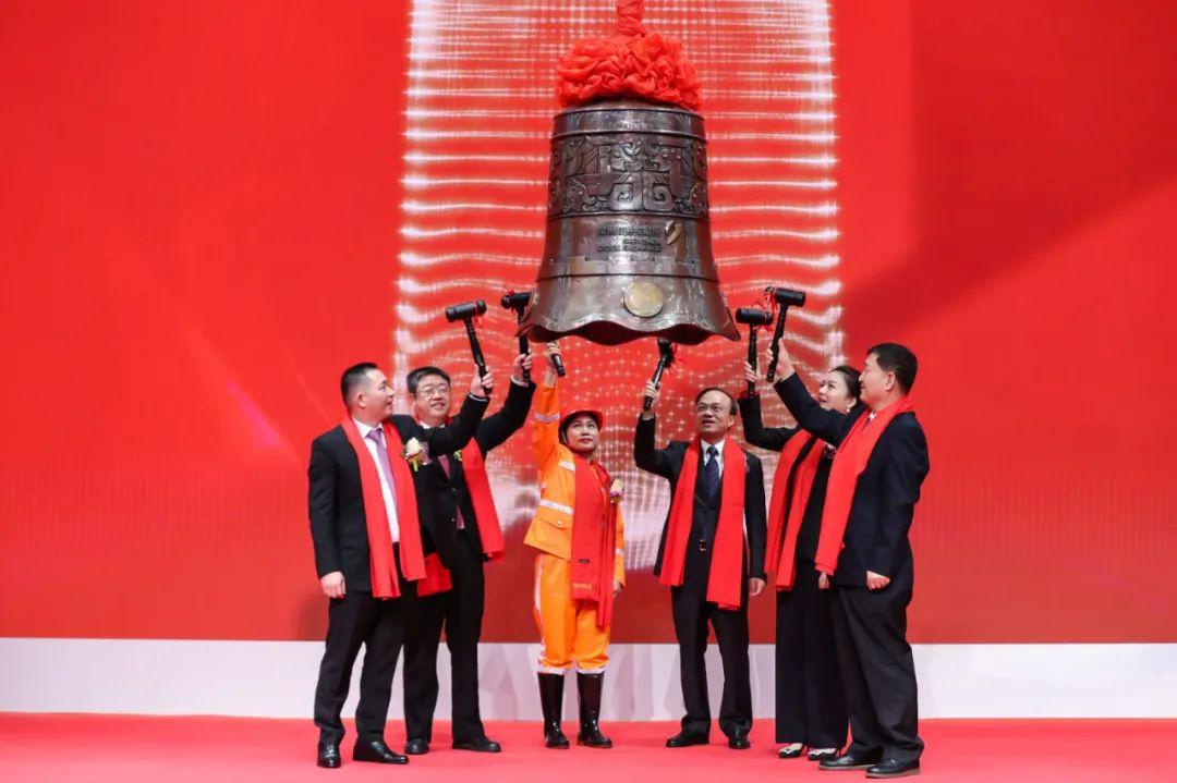 侨银股份：1月15日高管郭倍华减持股份合计31.6万股