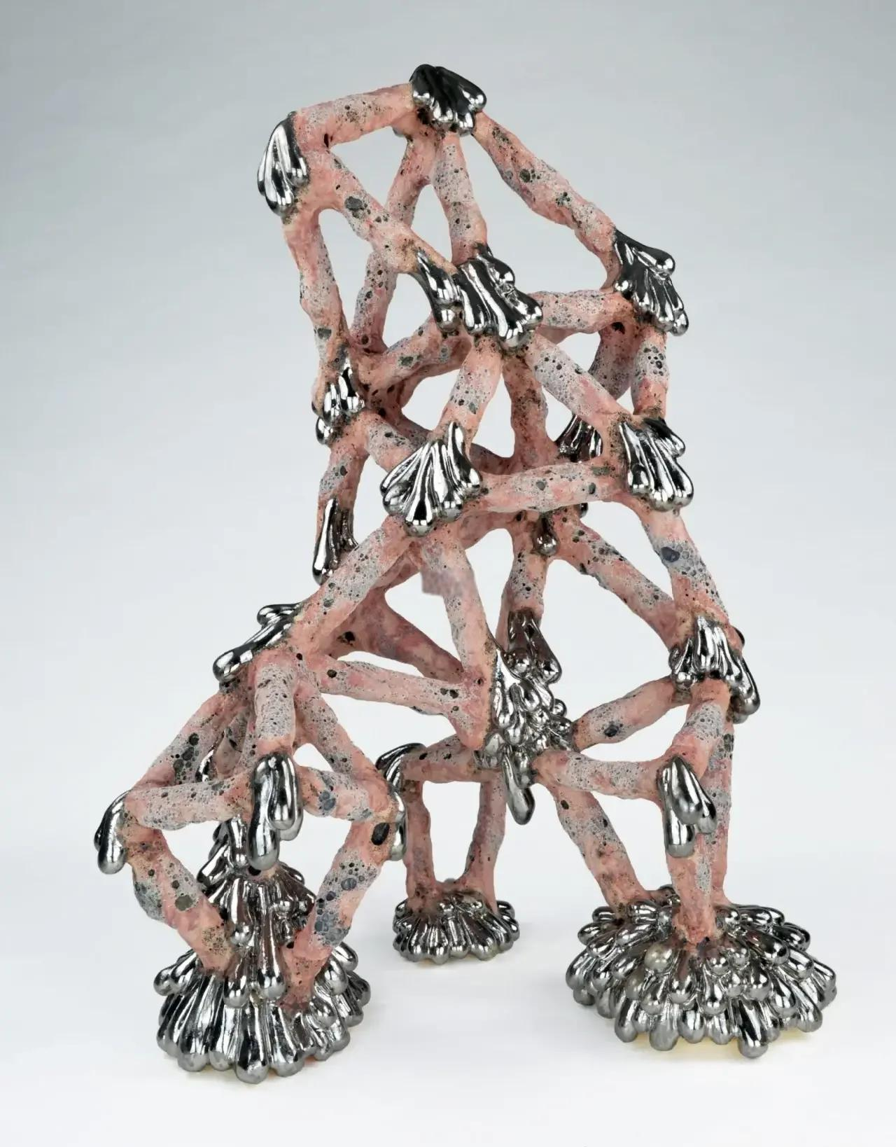 矿物表面“长”黄金 我国科学家揭秘自然“炼金术”