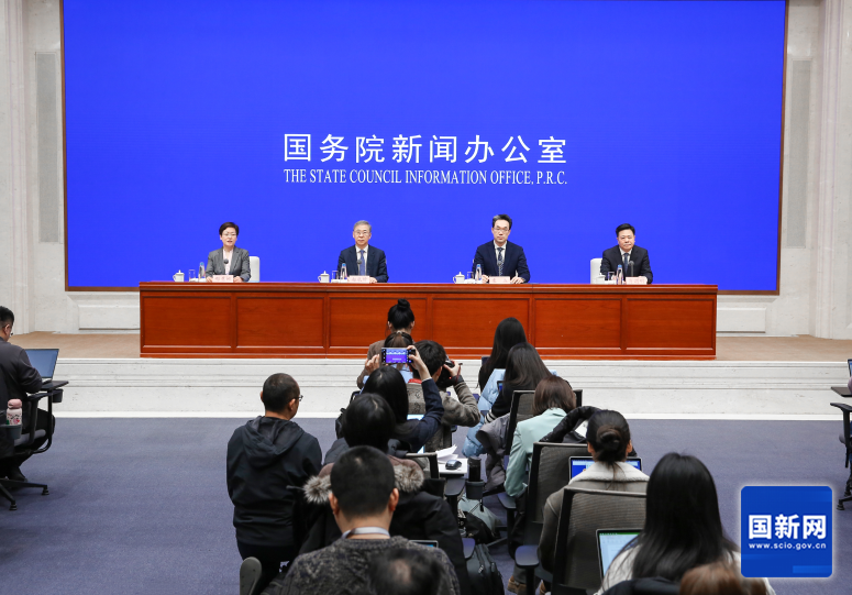 002830，“天地板”后“地天板”，近4亿资金封板！智慧农业迎政策利好