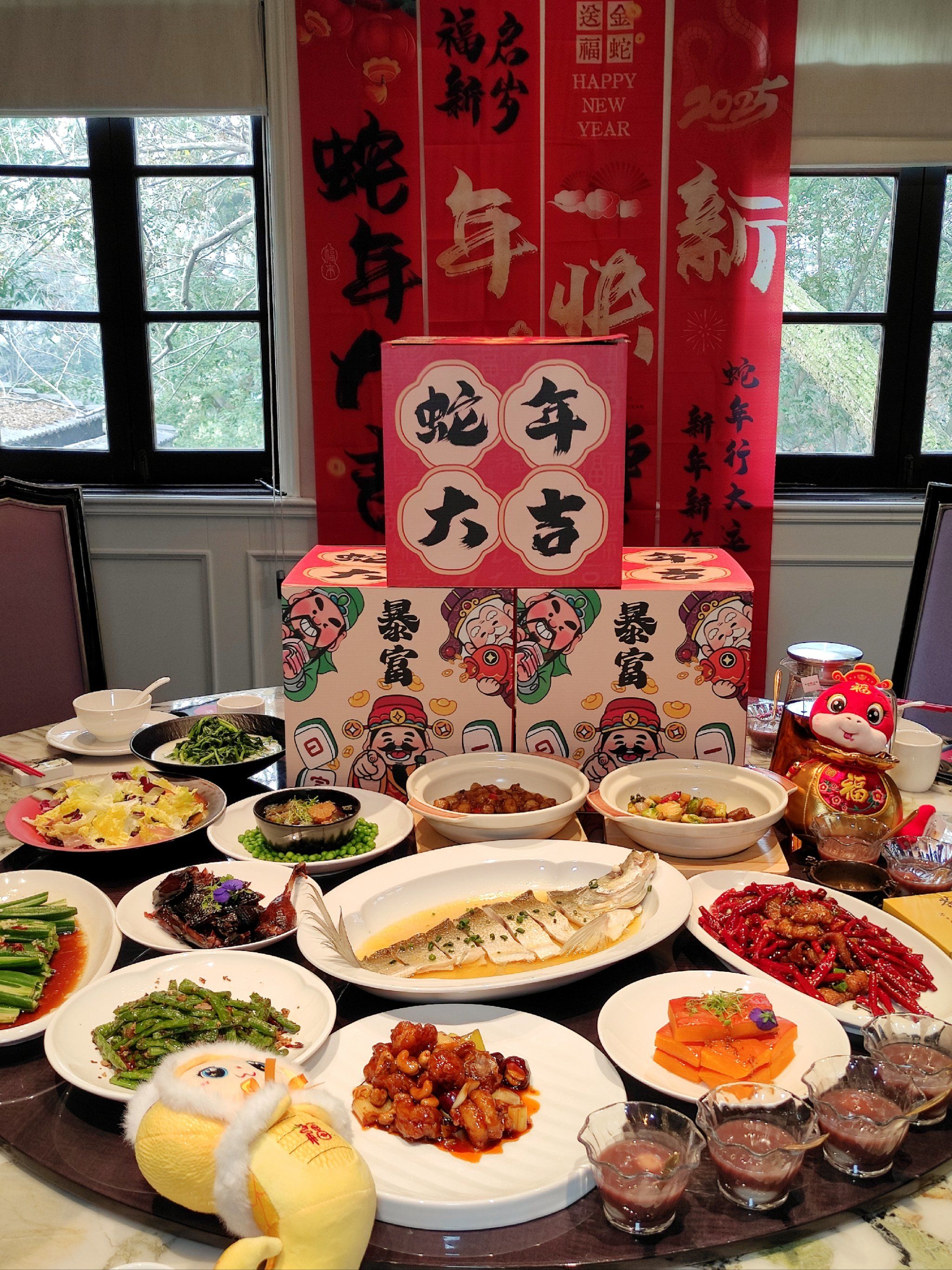 “年夜饭”预订火爆 深圳不少餐厅除夕当天包间或大桌已订满丨新春走基层