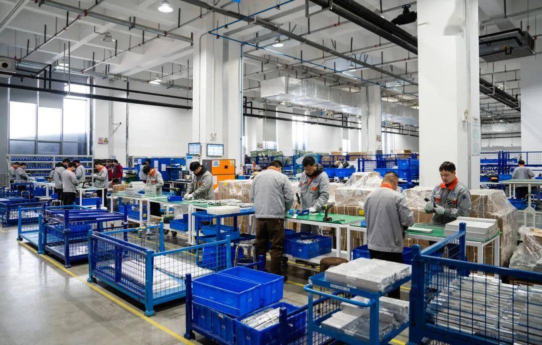 超300名生产及技术骨干在岗 芯粤能半导体春节冲刺开门红