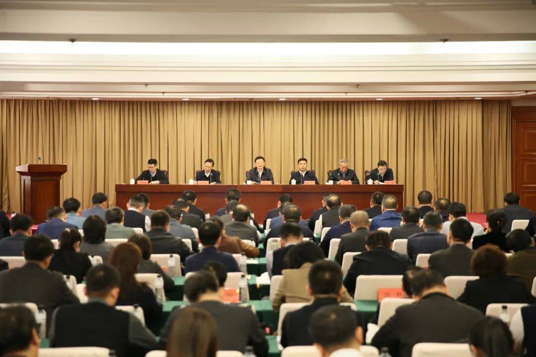 农业农村部召开科技创新领导小组会议强调 加快农业关键核心技术攻关 推进高水平农业科技自立自强