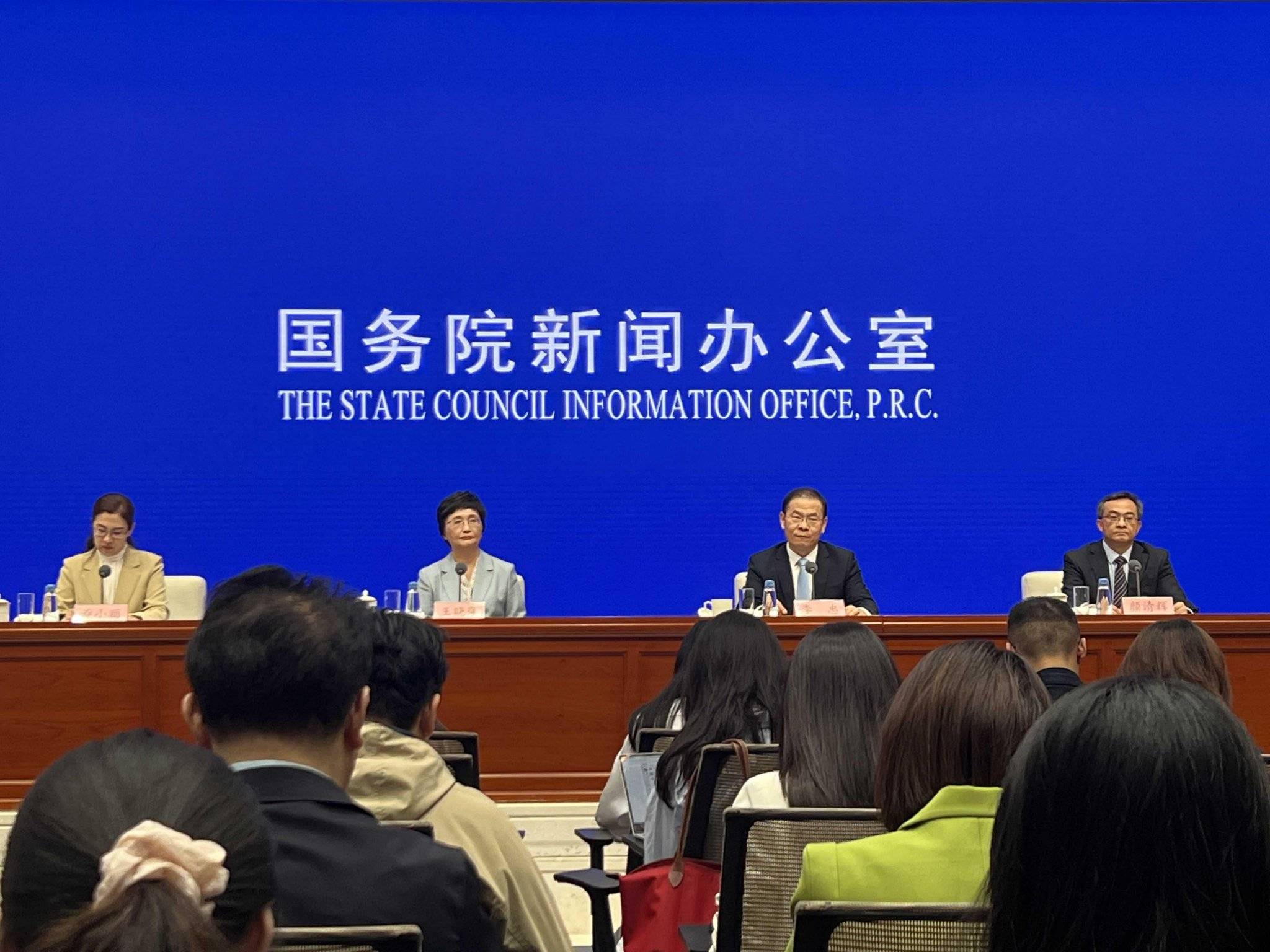 他们，将影响你的生意和生活|人力资源和社会保障部部长王晓萍