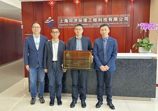 长阳科技获得发明专利授权:“层状产品形式的增光反射膜及其制备方法和LCD显示器”