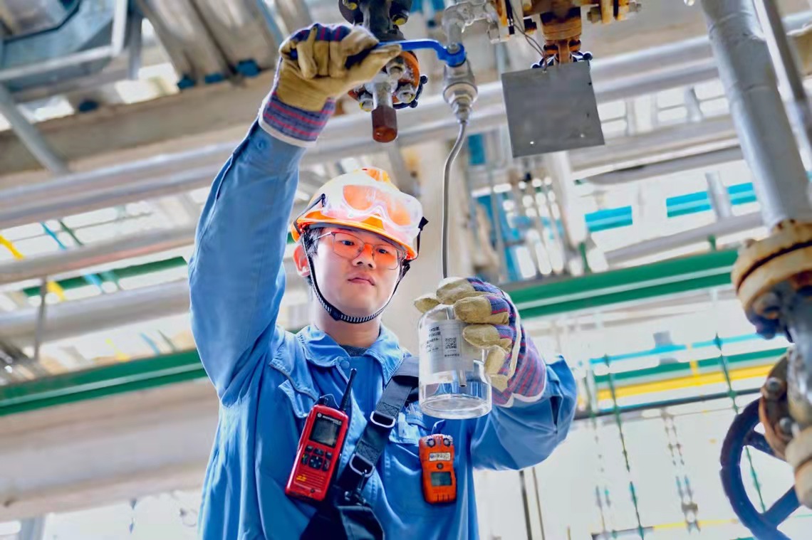 海新能科:公司生物航煤业务主要依托自主知识产权的相关技术进行生产