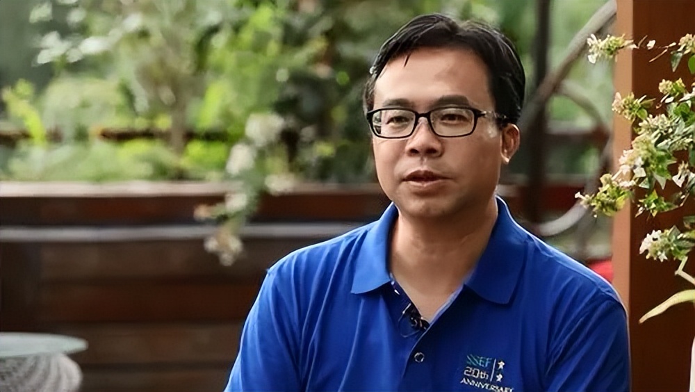 中际旭创发生2笔大宗交易 合计成交1952.47万元