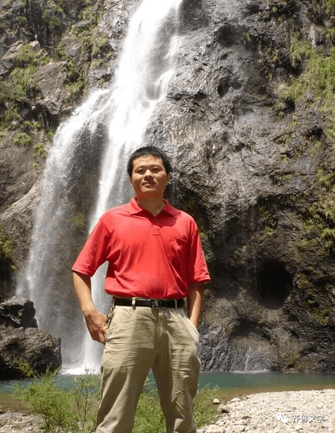 达斡尔诗人、中国诗歌学会理事吴颖丽：愿共同诗写“绽放的力量”