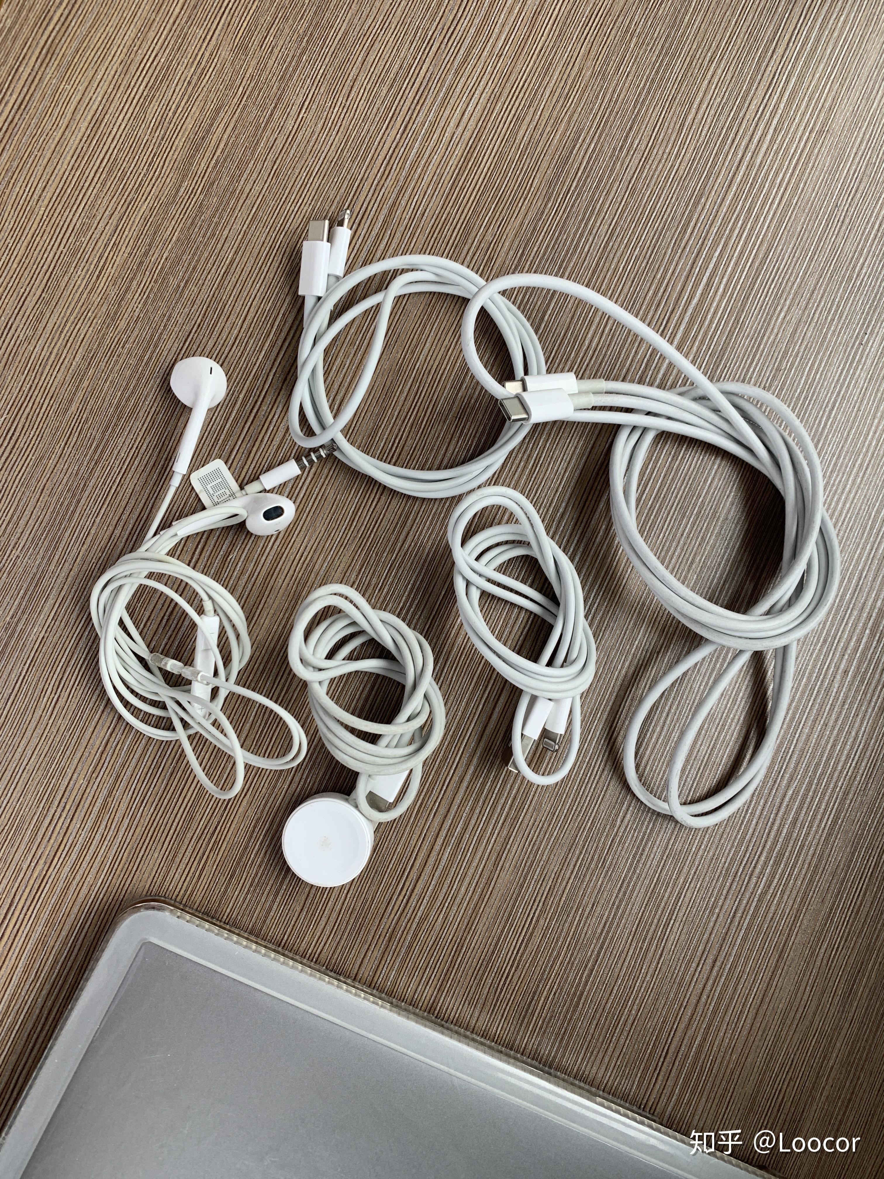 安克创新公布国际专利申请:“线缆收纳装置及充电装置”