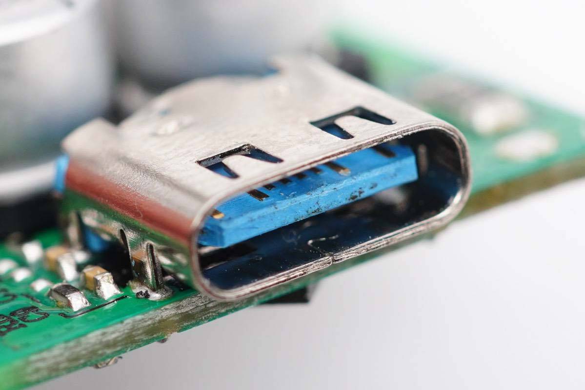 安克创新公布国际专利申请:“线缆收纳装置及充电装置”